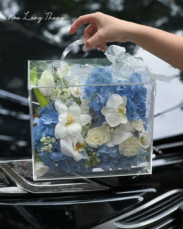 Celeste Clutch - Thumbnail 3