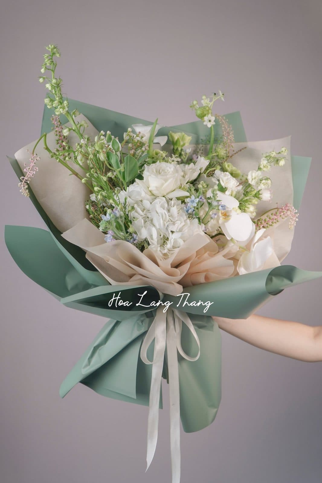 Tông xanh trắng - Ảnh 1