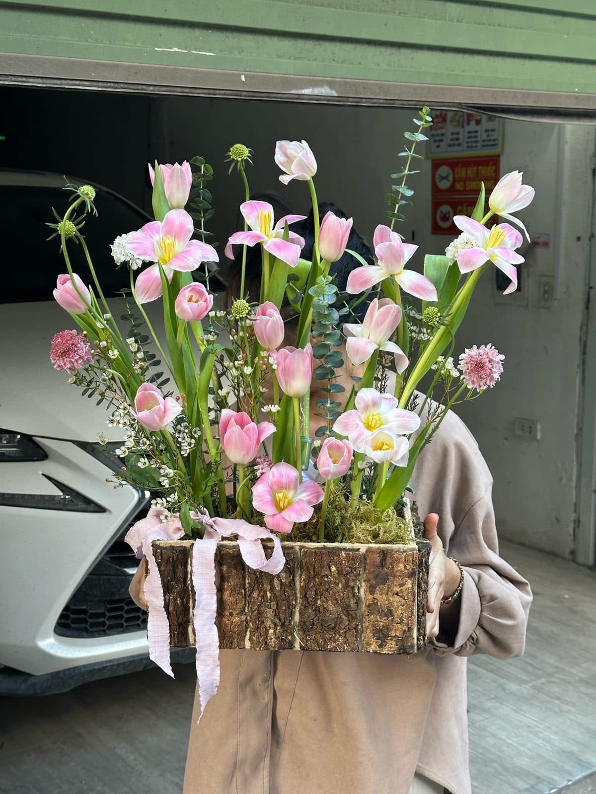 Box gỗ tulip daisy hồng nhạt - Thumbnail 2