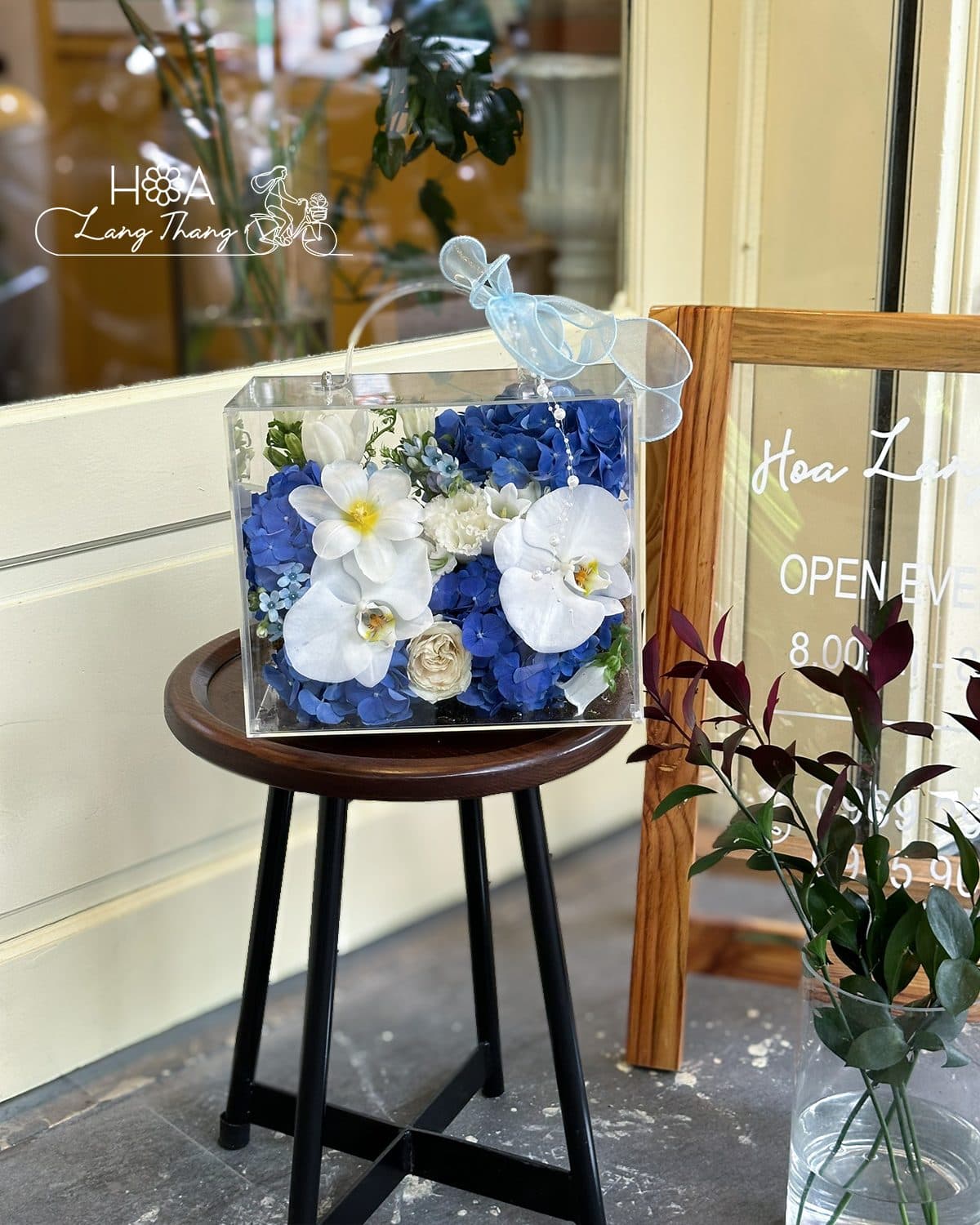 Vali tú cầu mix tulip , lan hồ điệp - Thumbnail 7