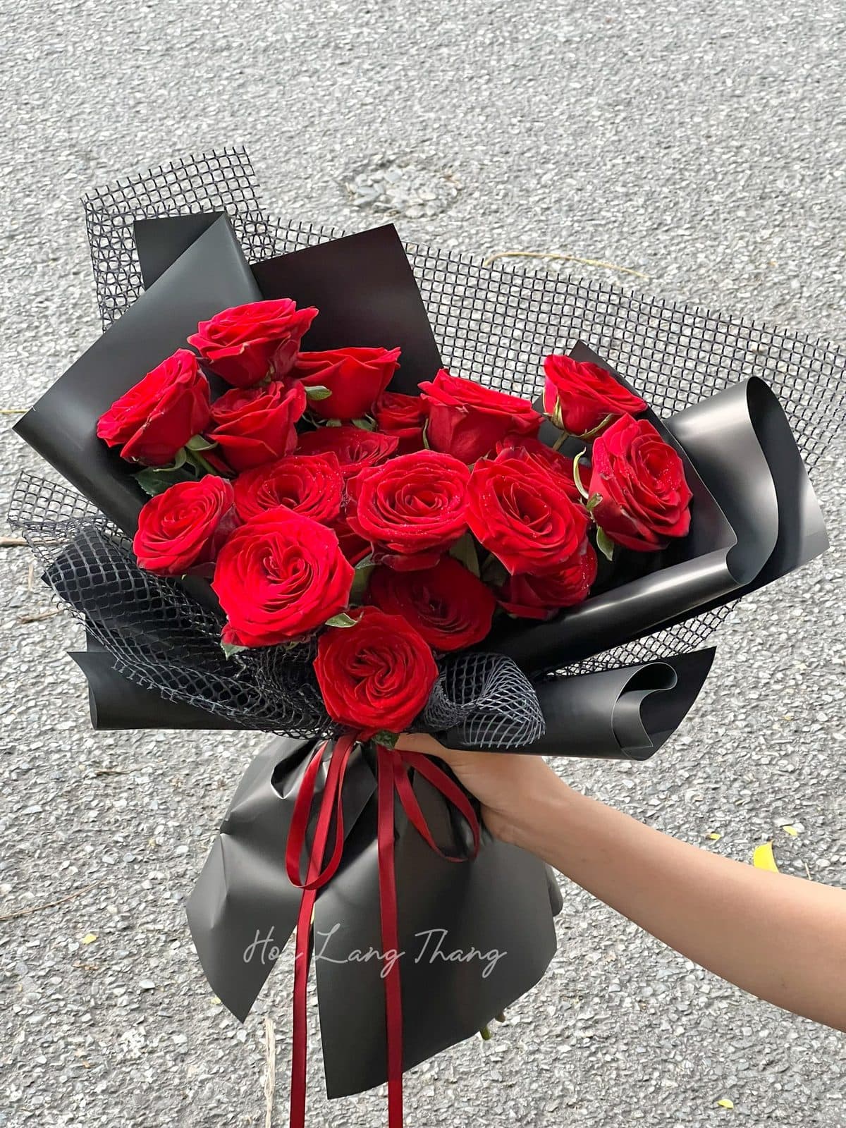 Rednaomi 20 bông bọc lưới - Ảnh 1