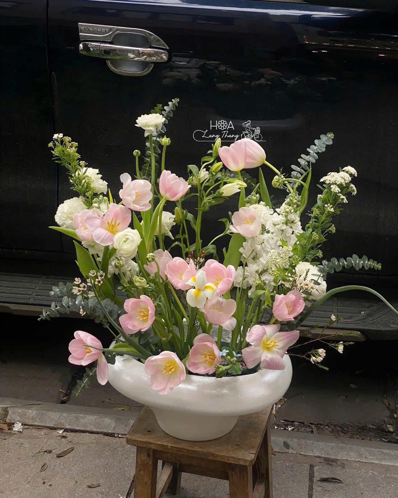 Bình tulip mix - Ảnh 1