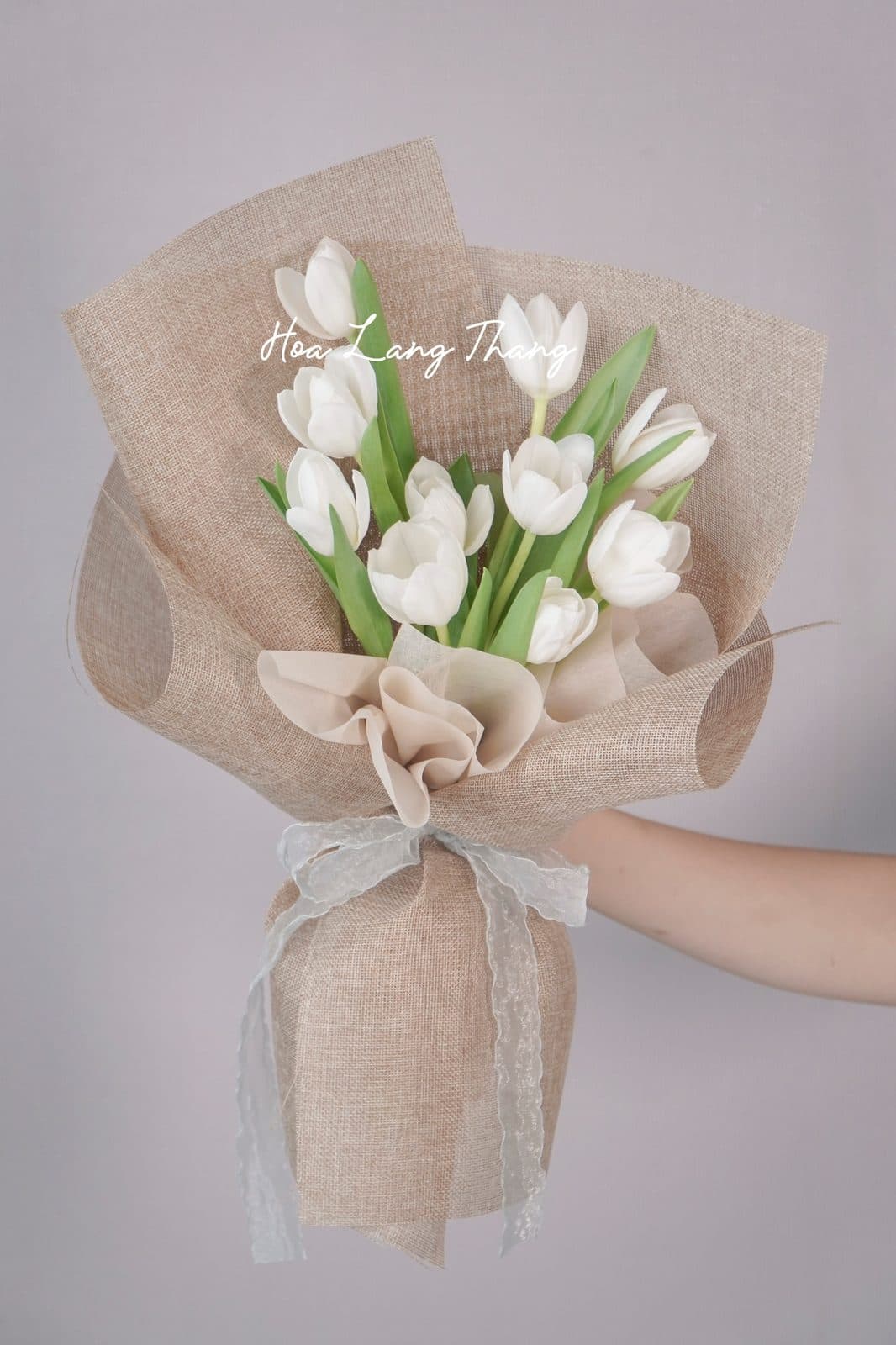 Bo tulip trắng