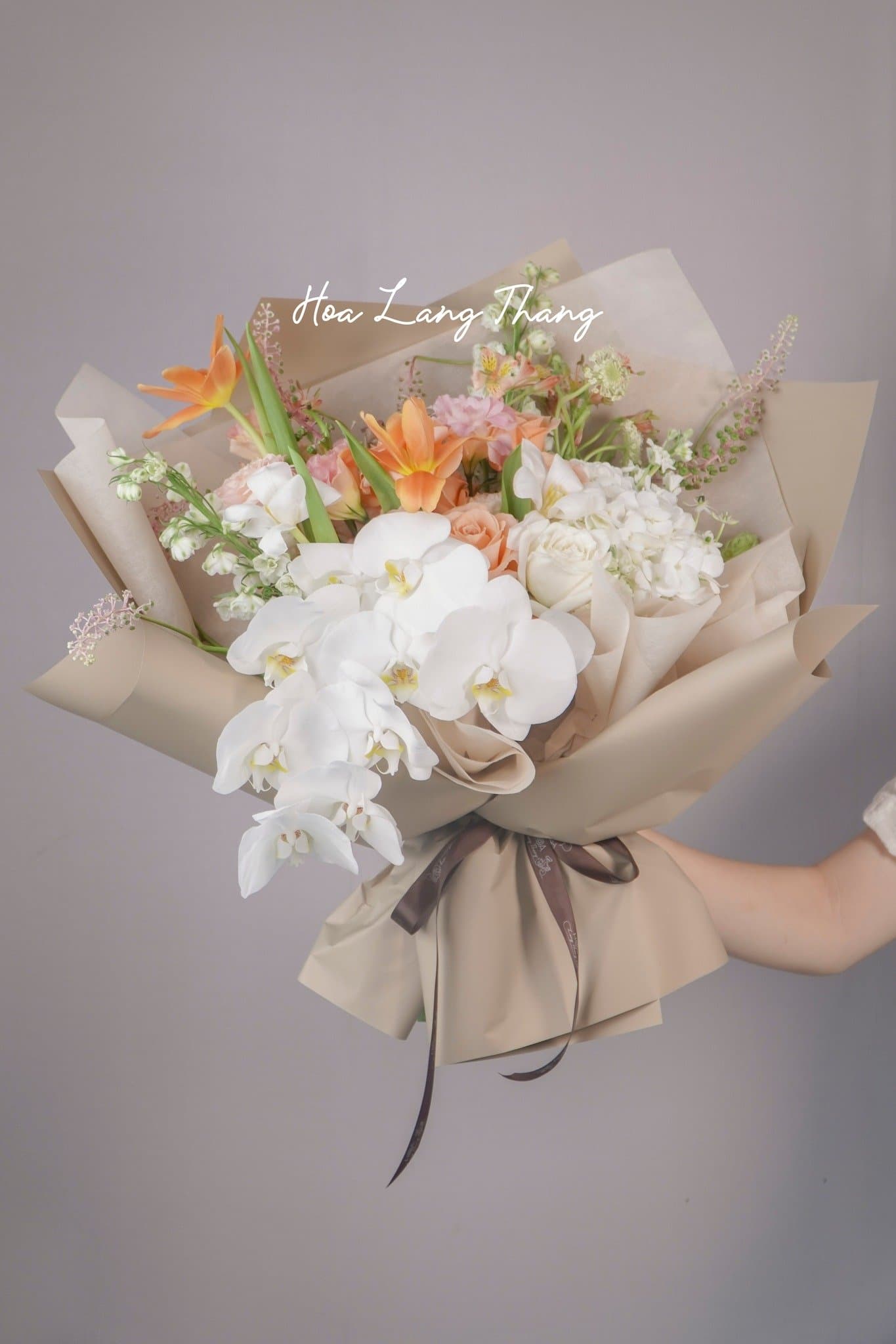 Bó hoa màu trắng đẹp - Sự lựa chọn tinh tế cho mọi dịp