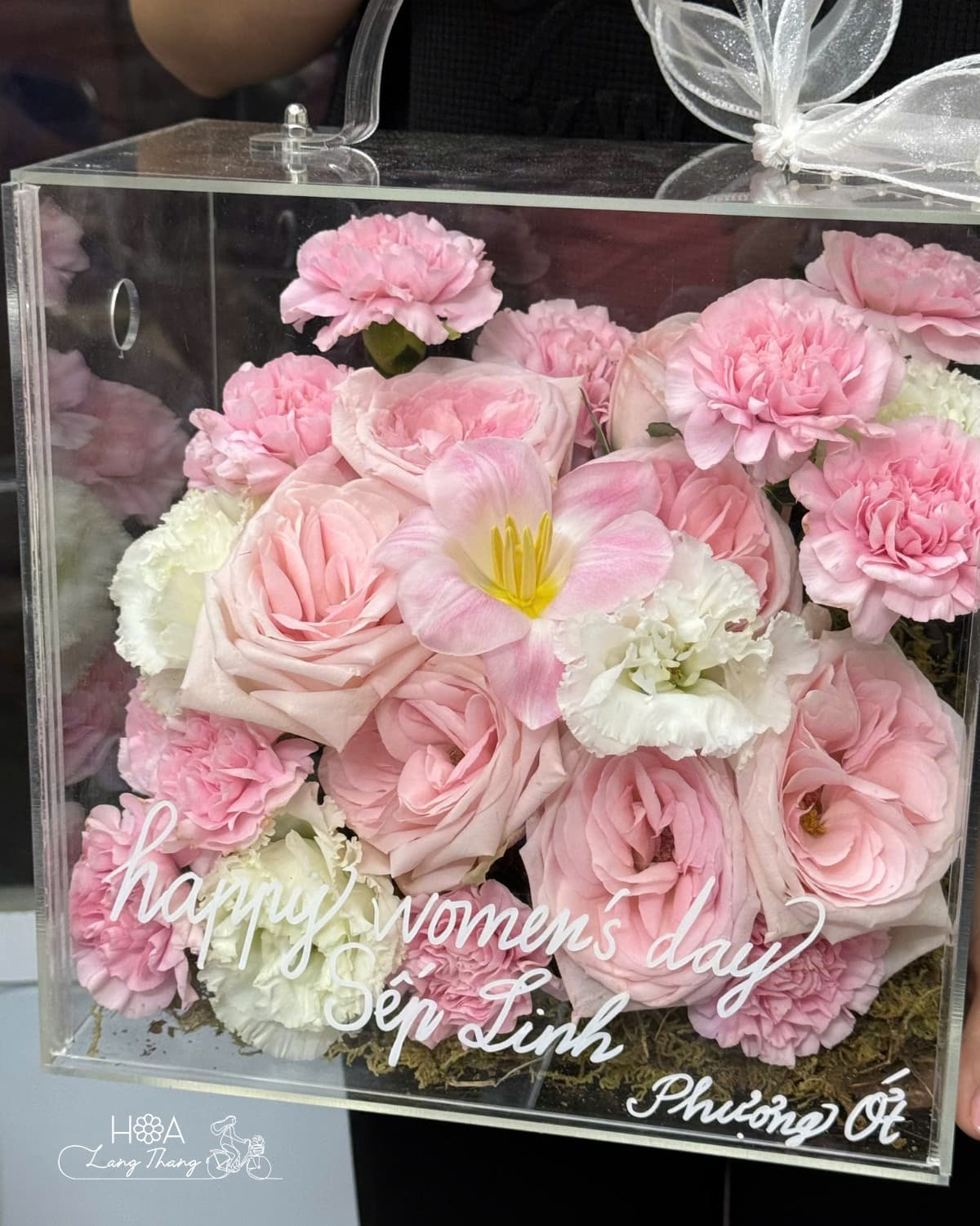 Hoa Mẫu Đơn Trắng Tinh Khôi Hoa Cưới — Vẻ Đẹp Vượt Thời Gian Cho Ngày Trọng Đại