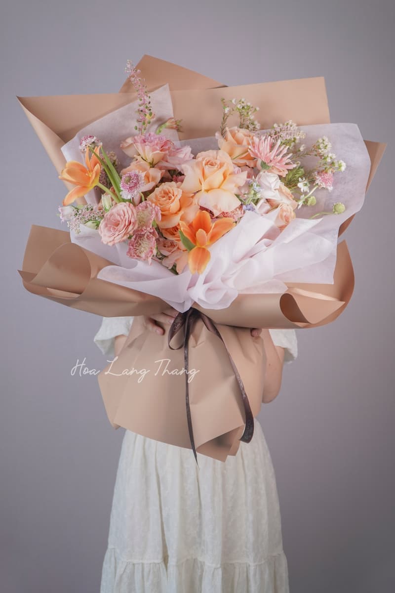 Hoa Hồng Nhập Khẩu Hà Nội Chính Hãng — Vẻ Đẹp Vượt Thời Gian Tại Hoa Lang Thang