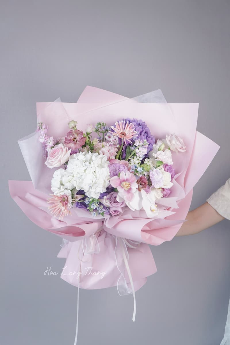 Hoa Khai Trường Nhà Hàng Quan Ân - Hoa Nhập Khẩu Cao Cấp