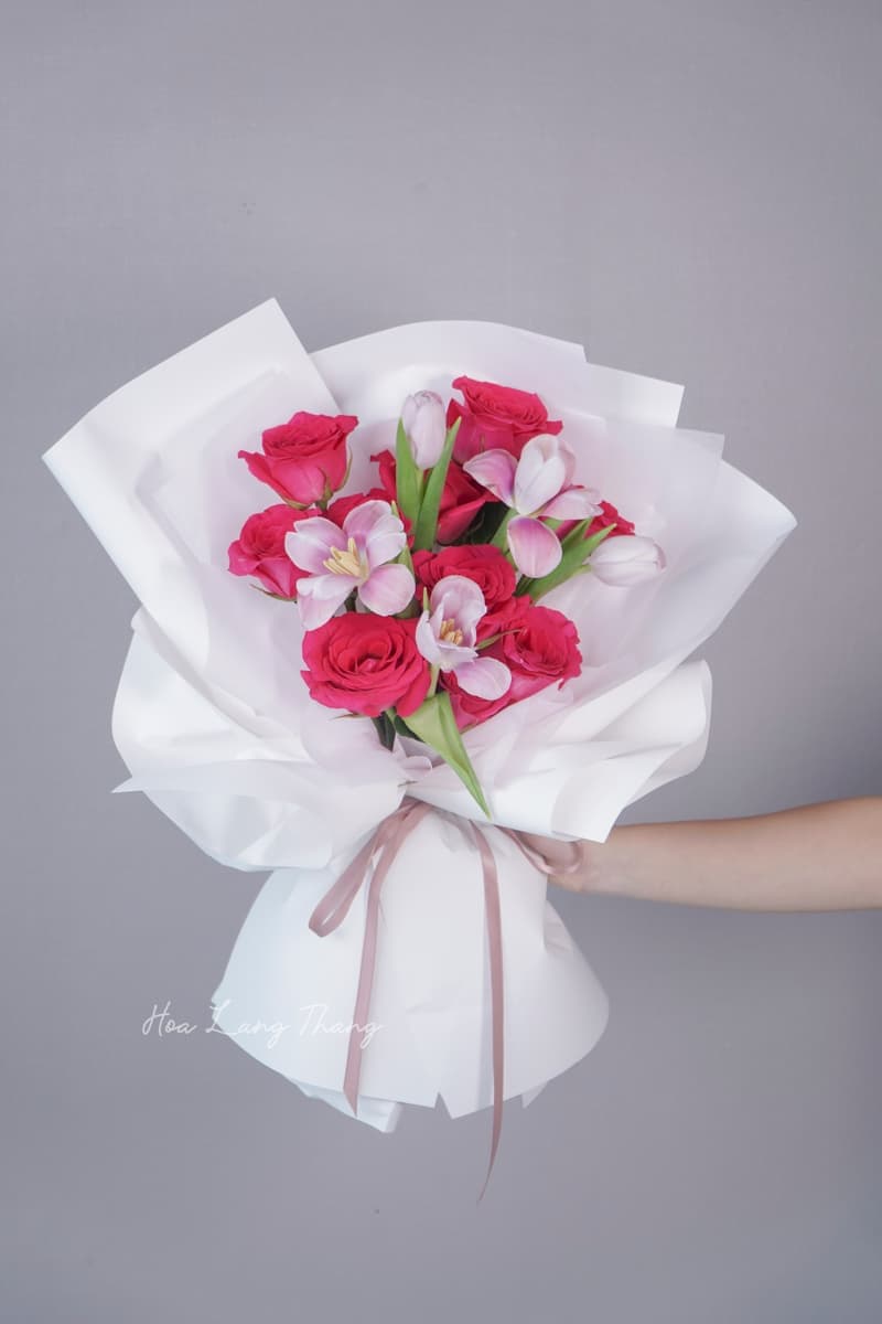 Hoa Lisianthus Phối Với Hoa Hồng Đẹp – Sự Kết Hợp Tinh Tế Cho Mọi Dịp