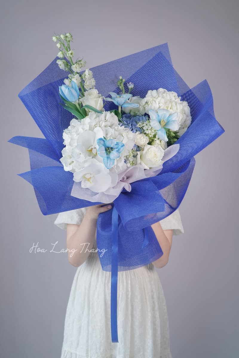 Hoa Tulip Hộp Tròn Luxury Hà Nội — Nghệ Thuật Tặng Hoa Không Cần Lời Giải Thích